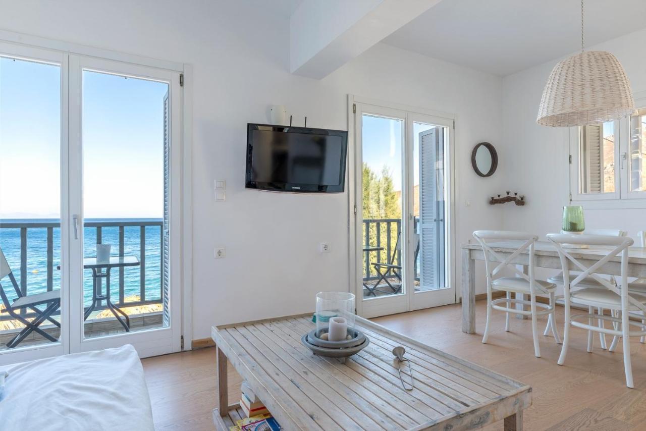 Uno Luxury Apartment With Sea View Livadia  ภายนอก รูปภาพ